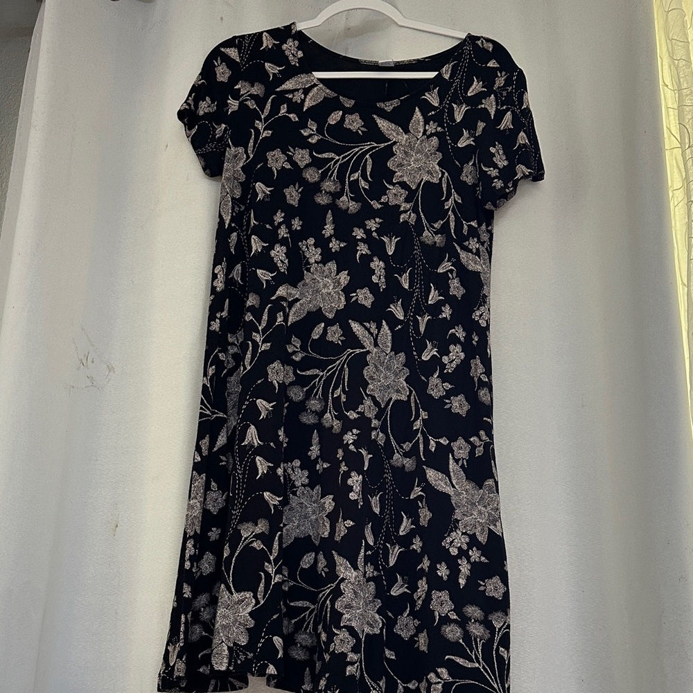Old Navy Black and Cream Patterned Dress